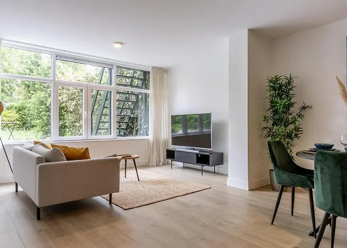 Modern Ground-floor With Garden 公寓 *