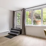 Modern Ground-floor With Garden Apartment