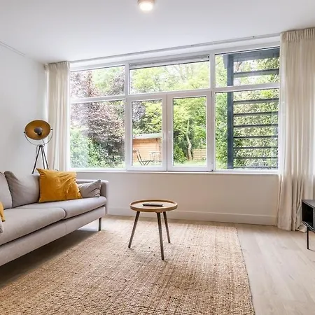 Modern Ground-floor With Garden